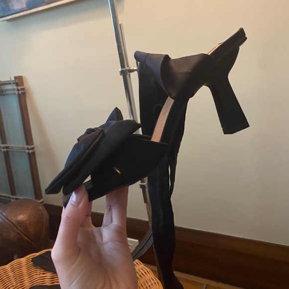 Ganni Black Knotted Heels with Block Heel - Picture 2 of 5